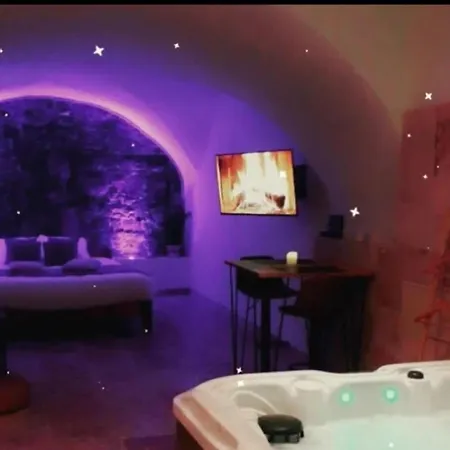 Hotel del amor Les Nuits Envoûtées