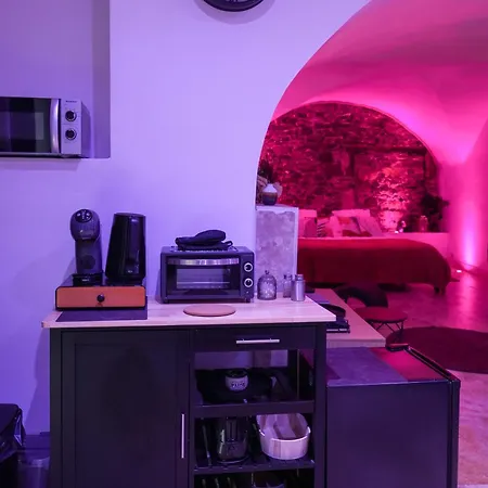 Les Nuits Envoûtées Hotel del amor Le Bosc (Herault)